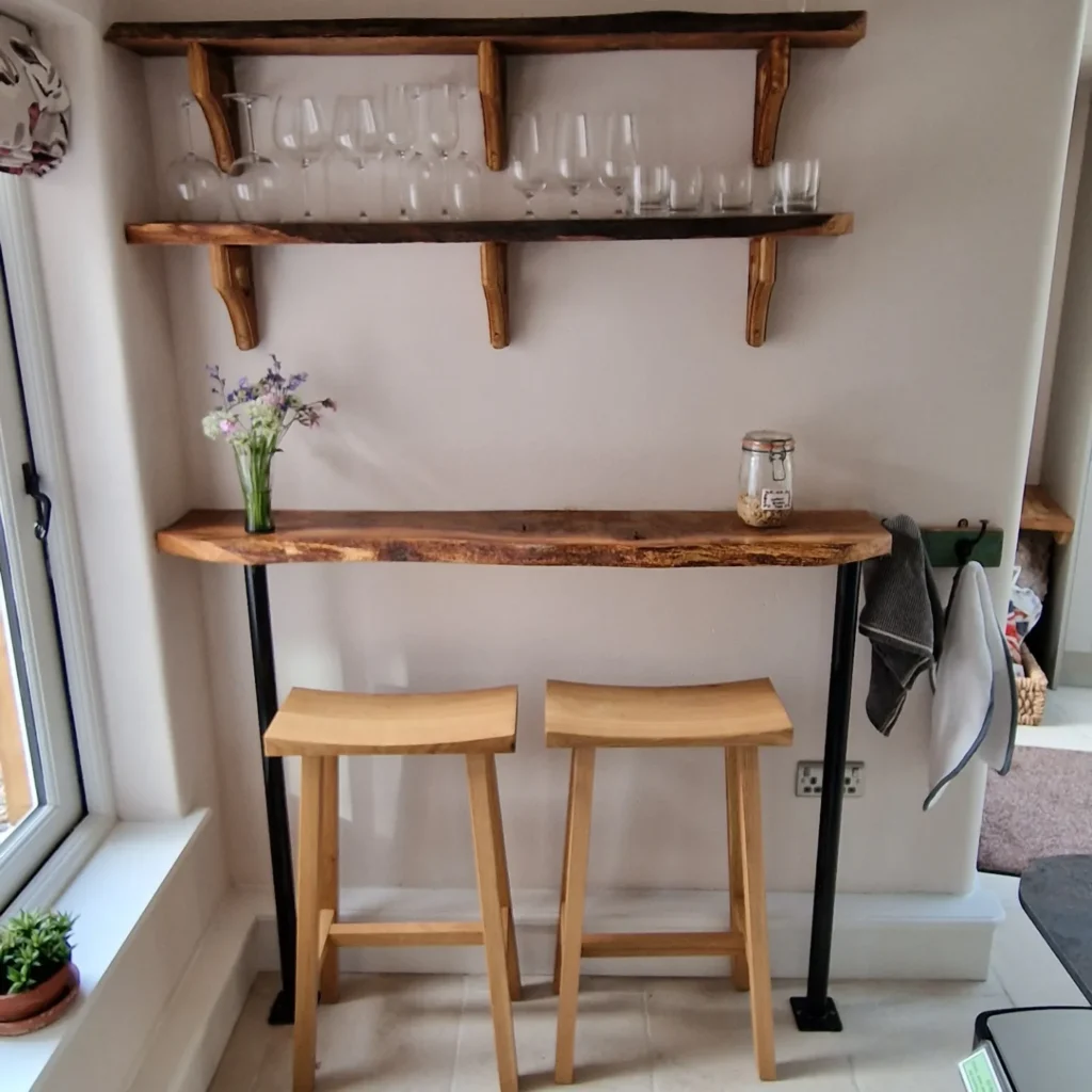 South Devon Breakfast Bar With Stools
